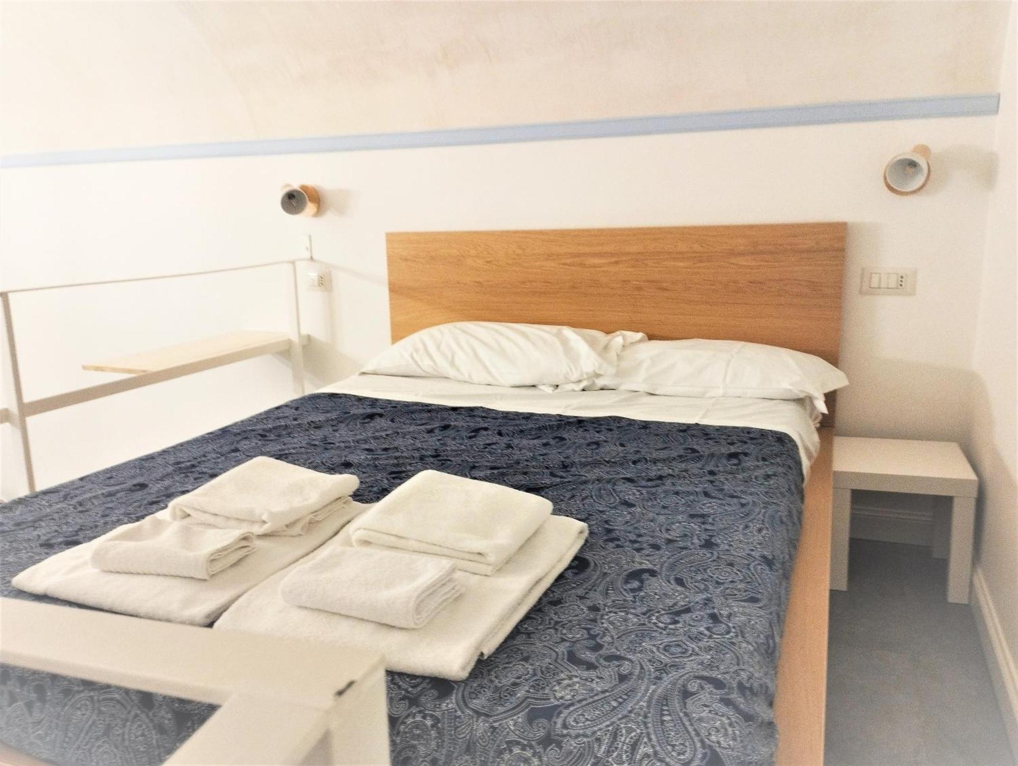 Residence E Appartamenti Bausan Νάπολη Εξωτερικό φωτογραφία
