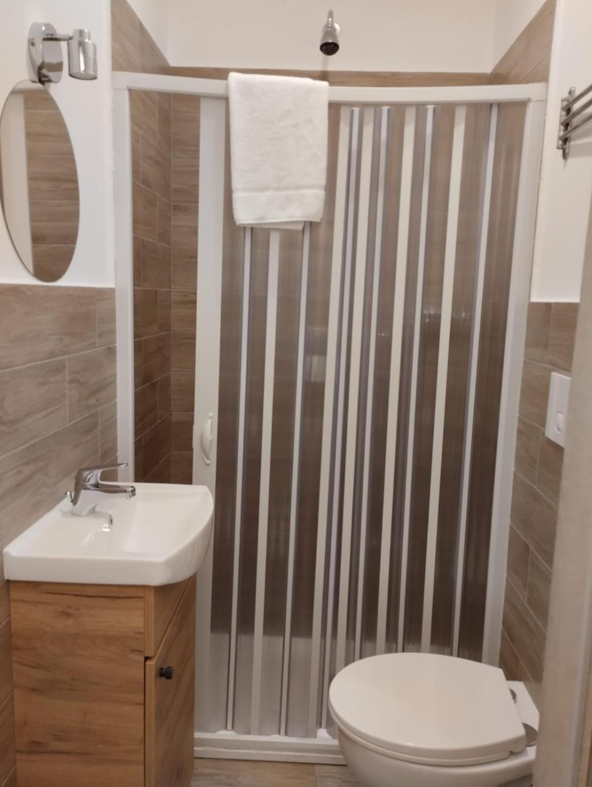 Residence E Appartamenti Bausan Νάπολη Εξωτερικό φωτογραφία